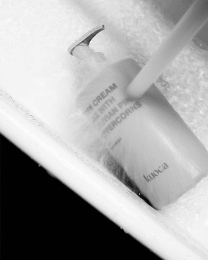 KUOCA Rose Cream Cake with Peruvian Pink Peppercorns Hand & Body Wash